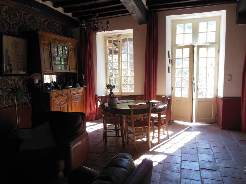 Auberge Lion D'Or Saint-Antonin Dış mekan fotoğraf