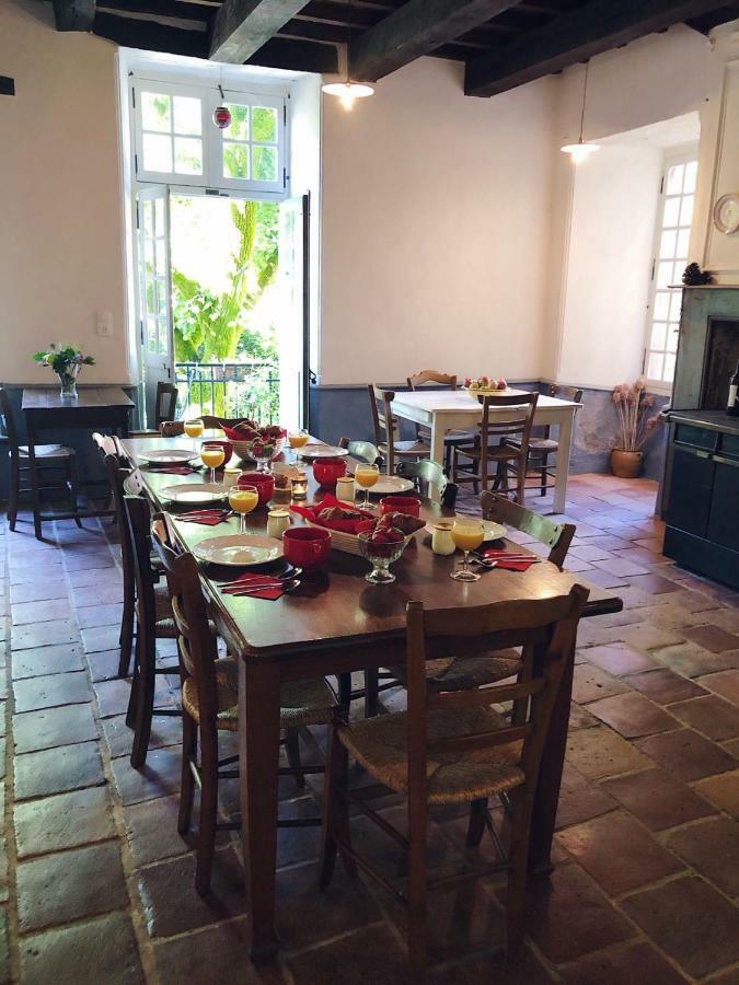 Auberge Lion D'Or Saint-Antonin Dış mekan fotoğraf